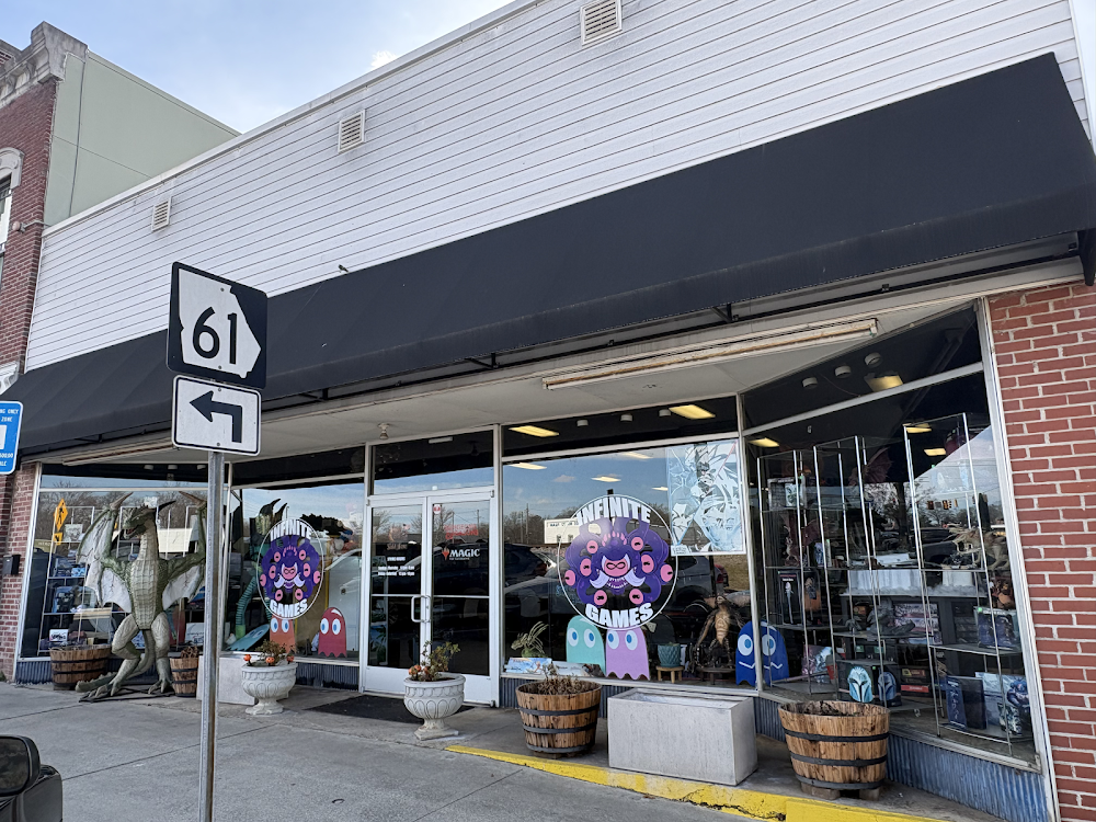 Infinite Games, tienda de TCG en Villa Rica
