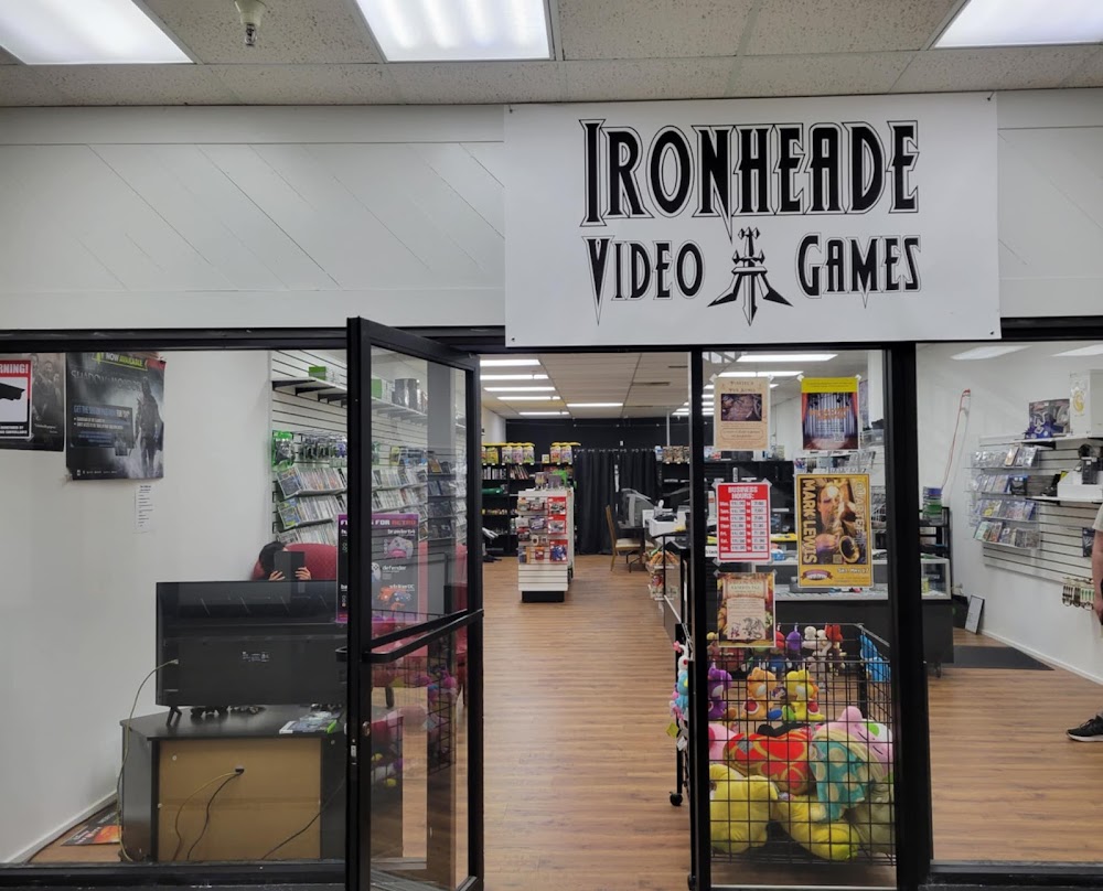 Ironheade Video Games, tienda de TCG en Port Orchard