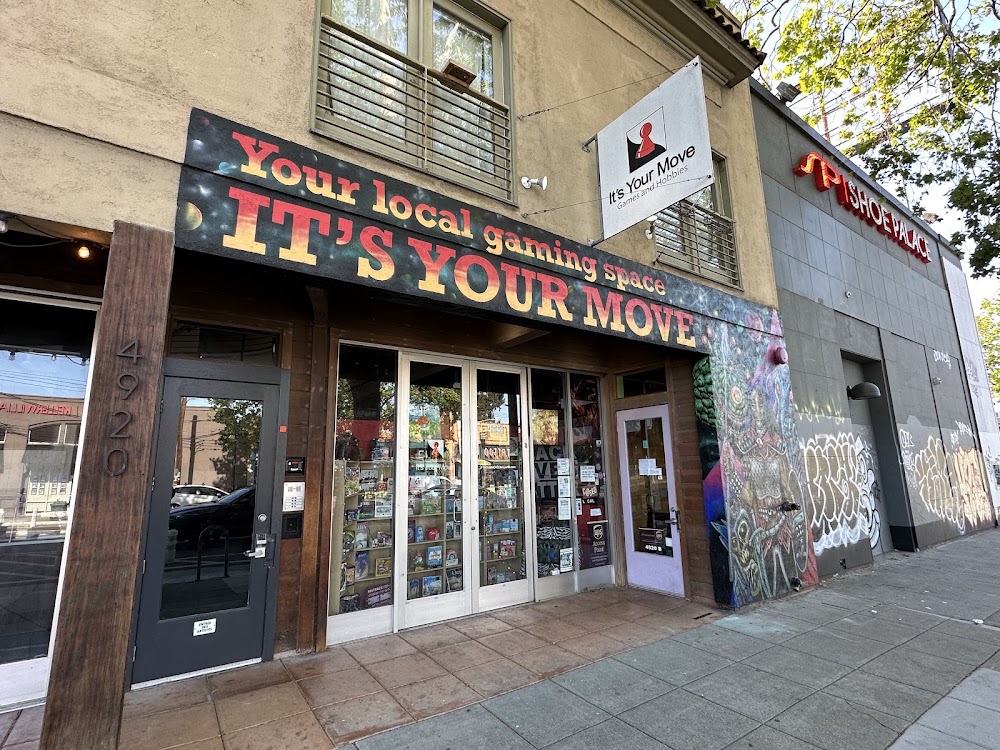 It's Your Move Games and Hobbies, tienda de TCG en Oakland