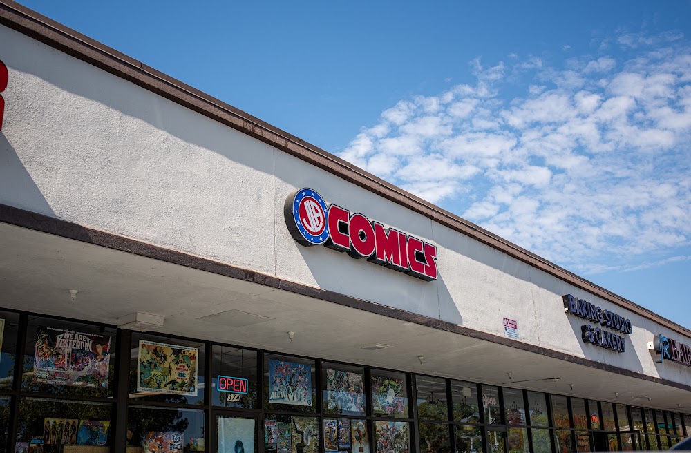 JLA Comics, tienda de TCG en Sacramento