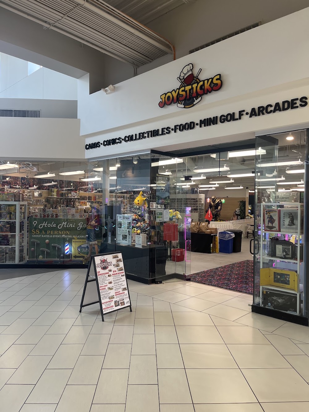 Joysticks, tienda de TCG en Auburn