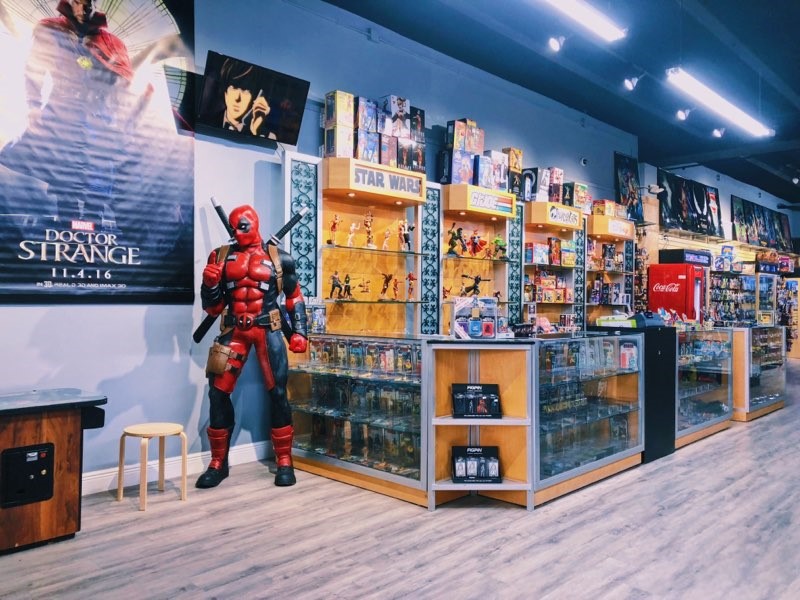 Knowwhere toys, comics and games, tienda de TCG en Hialeah