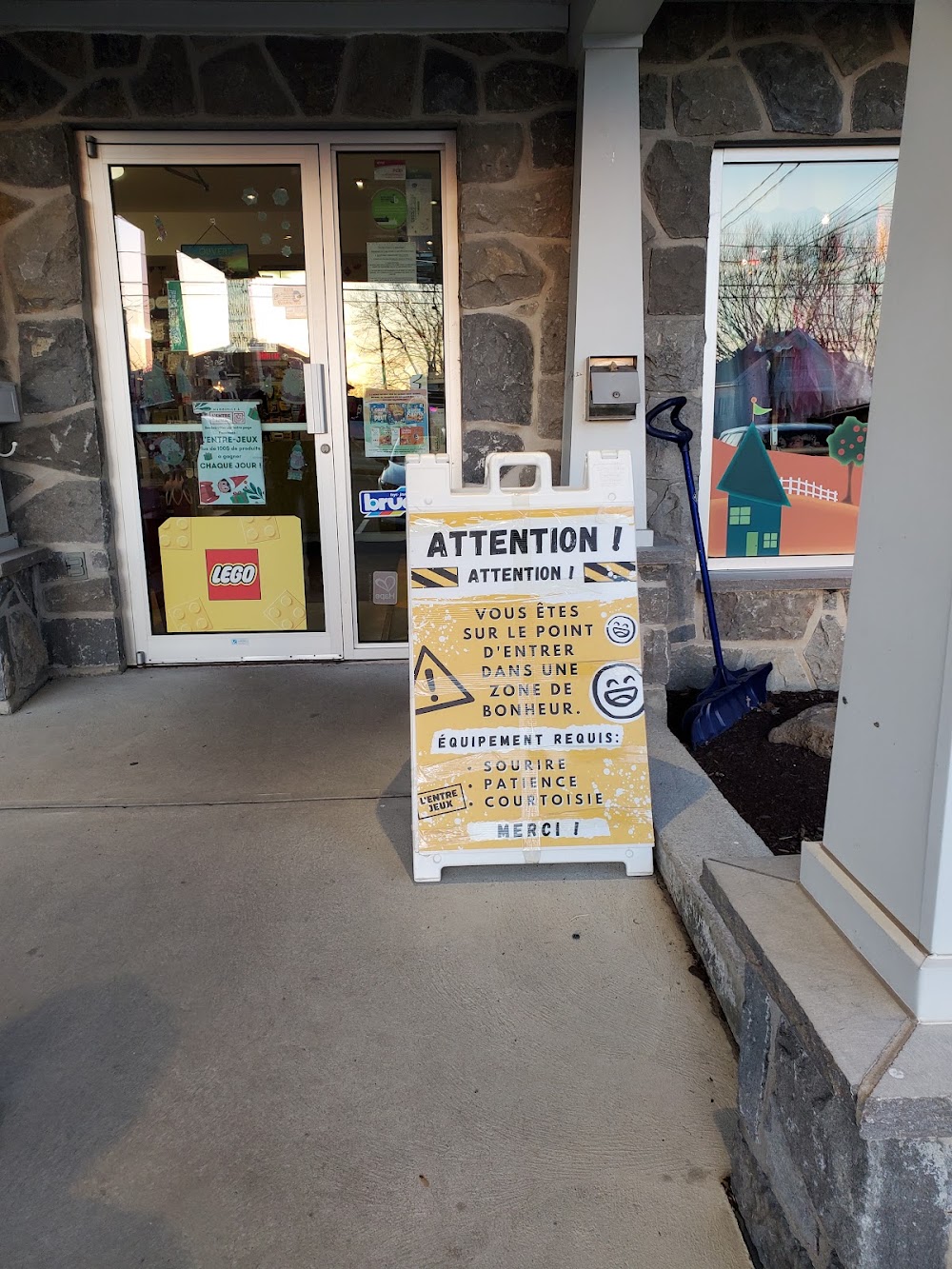 L'Entre-Jeux Joliette, tienda de TCG en Saint-Charles-Borromée