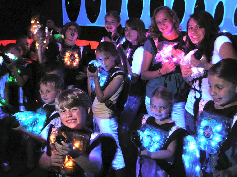 LASER MANIA FAMILY FUN CENTER, tienda de TCG en St. George