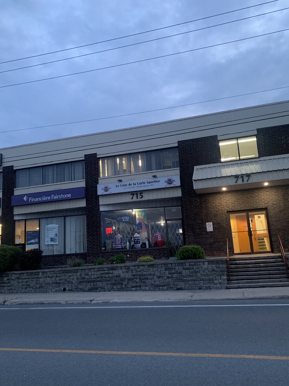 Le Coin de la Carte Sportive, tienda de TCG en Gatineau