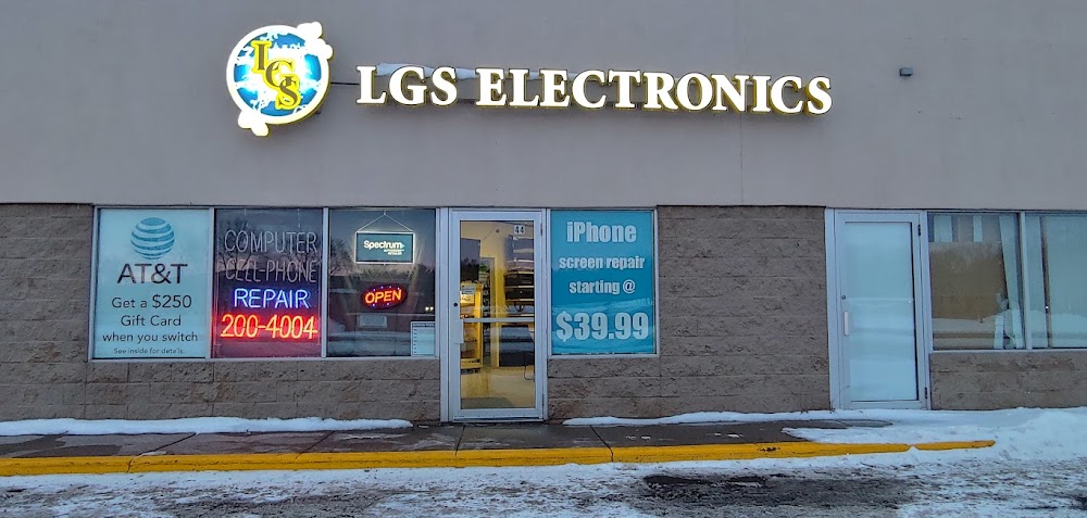 Lgs Electronics, tienda de TCG en Saint Cloud