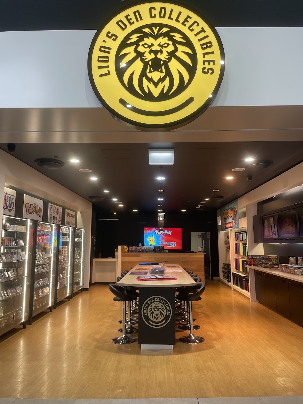 LION'S DEN COLLECTIBLES WARRAWONG, tienda de TCG en Wollongong City Council