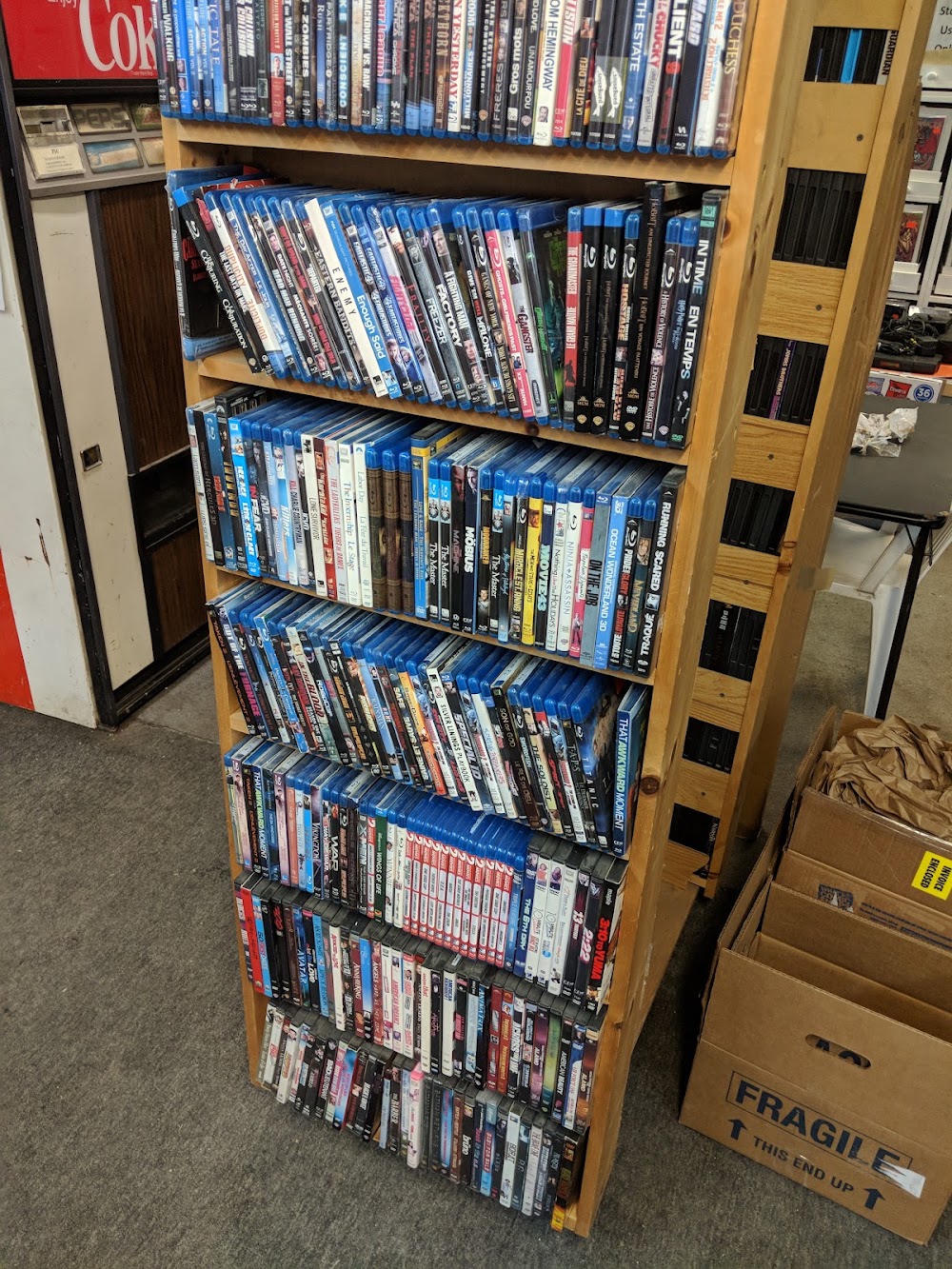 Little Shop Of Heroes, tienda de TCG en Welland