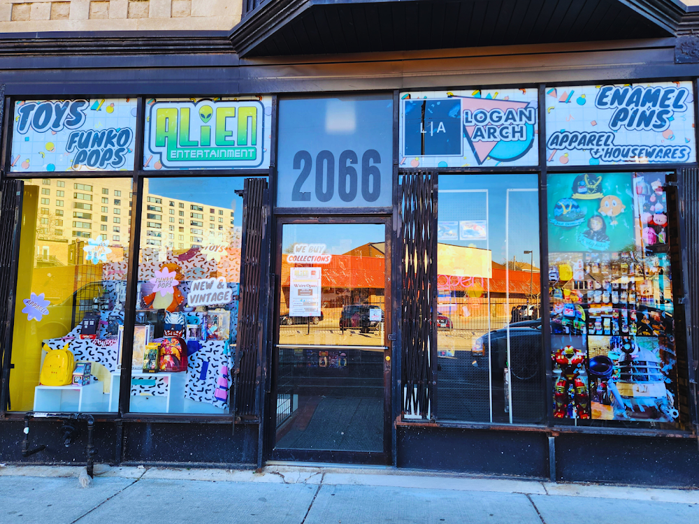 Logan Arch Chicago, tienda de TCG en Chicago