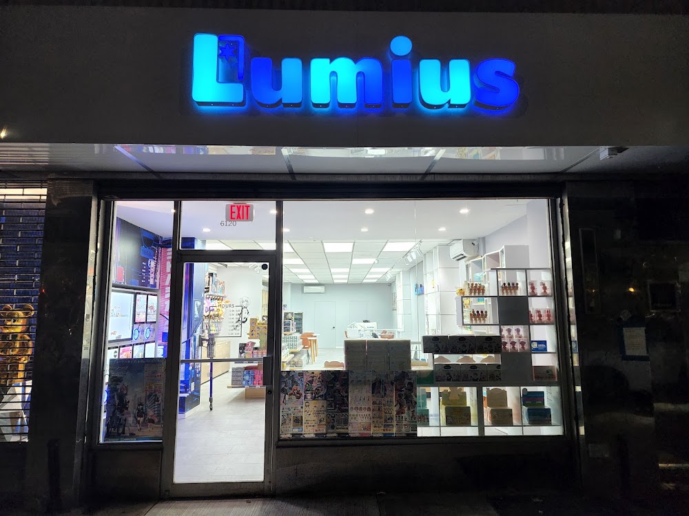 LUMIUS, tienda de TCG en Brooklyn