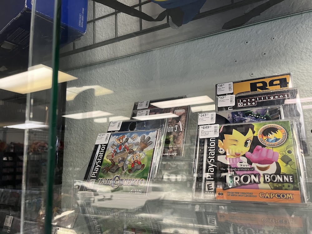 M&M Video Games Clearwater, tienda de TCG en Clearwater