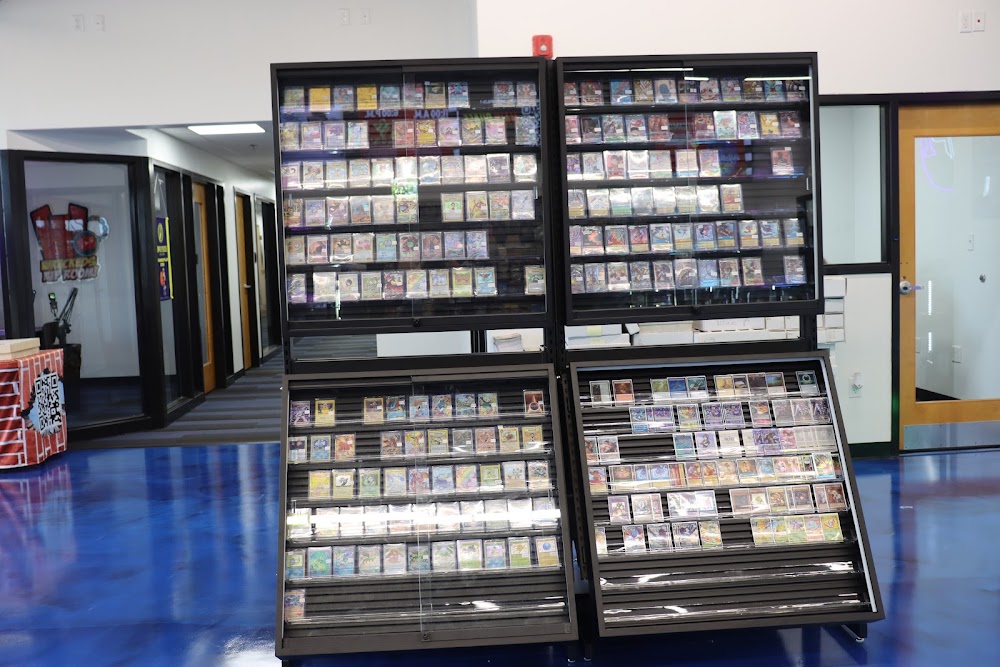 Main Phase One, tienda de TCG en Evansville