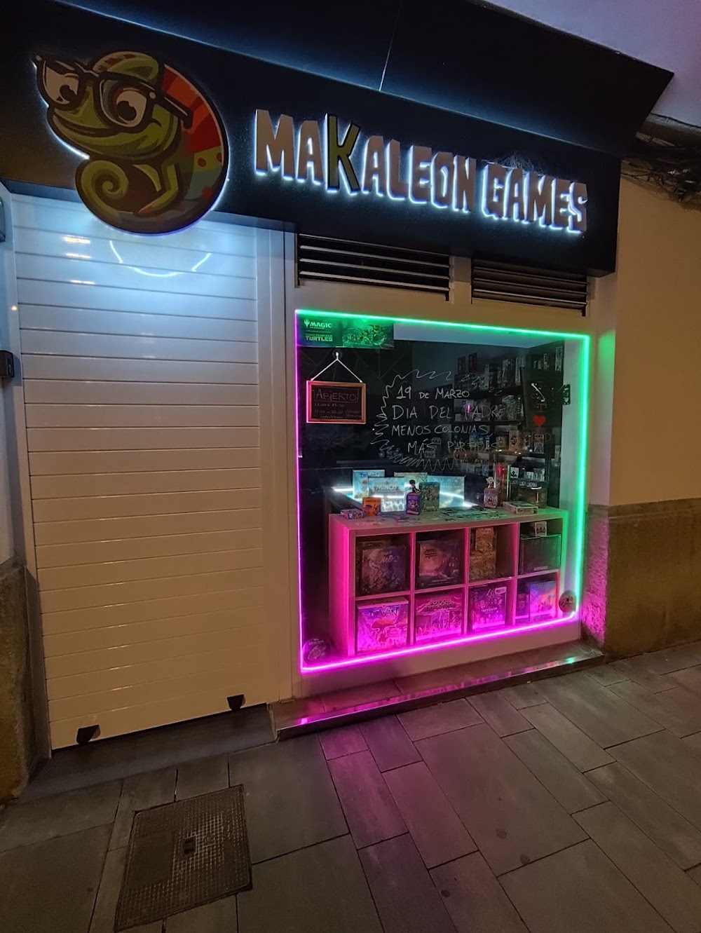 Makaleon Games, tienda de TCG en Eivissa