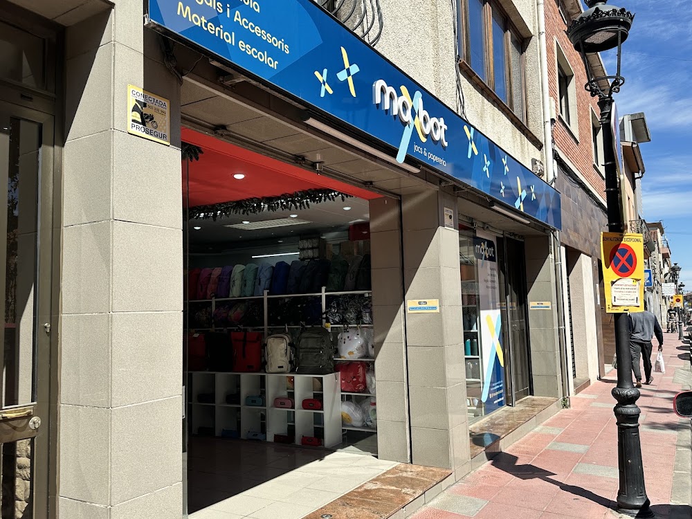 MAXBOT, tienda de TCG en Sant Celoni