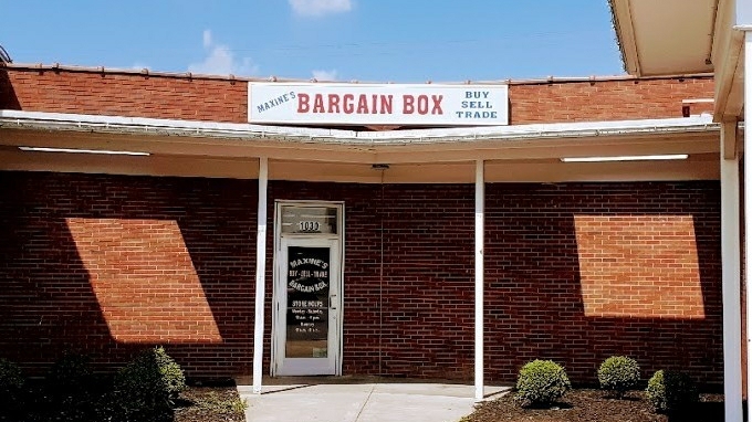 Maxine's Bargain box, tienda de TCG en Newark
