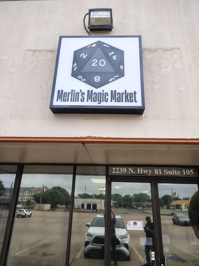 Merlin's Magic Market, tienda de TCG en Duncan
