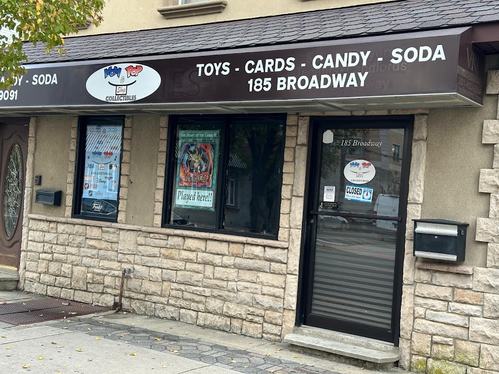 Mom and Pop Shop Collectibles LLC, tienda de TCG en Bayonne