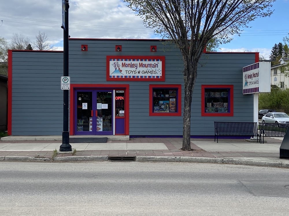 Monkey Mountain Toys & Games, tienda de TCG en Okotoks