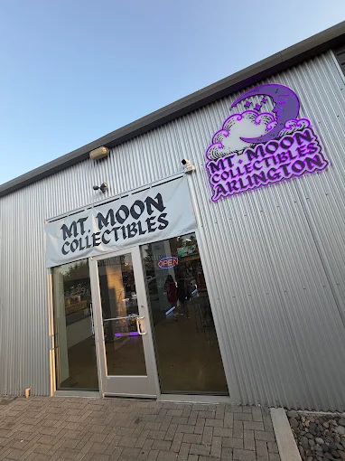 MT MOON ARLINGTON, tienda de TCG en Arlington