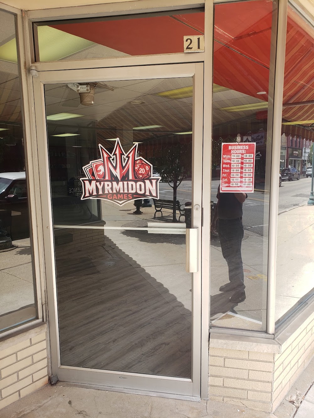 Myrmidon Games, tienda de TCG en Hartford