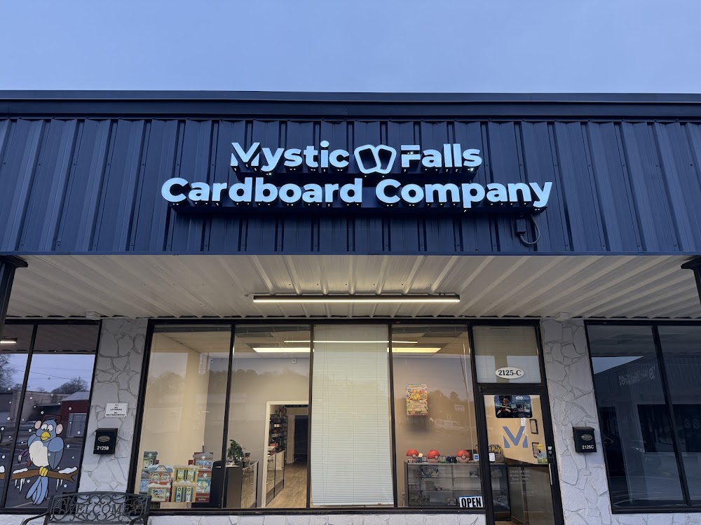 Mystic Falls Cardboard Company, tienda de TCG en Covington