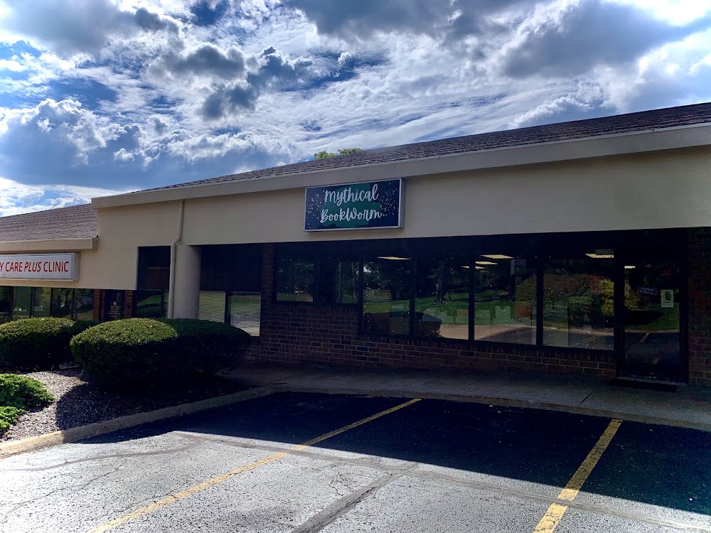 Mythical Bookworm, tienda de TCG en Munroe falls