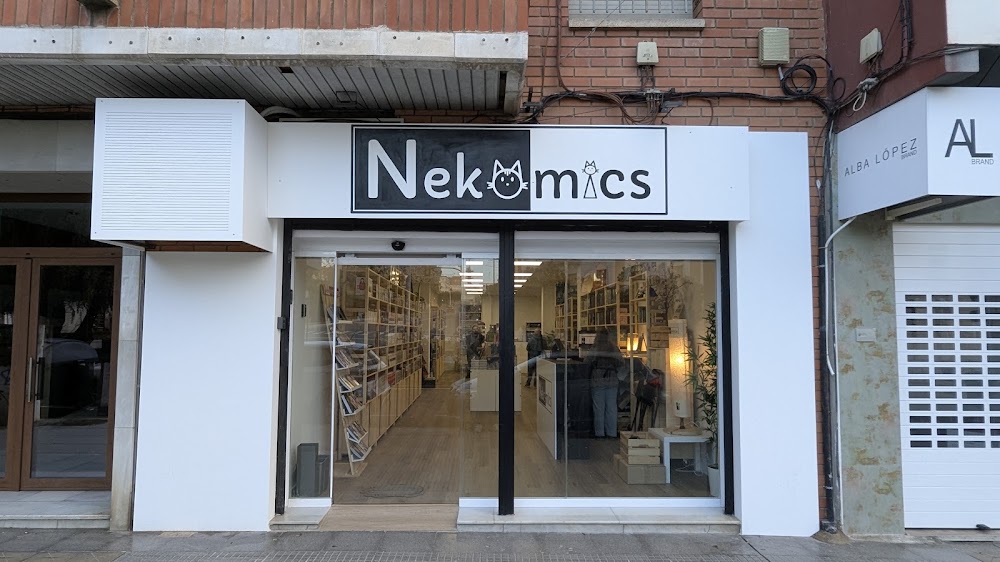 Nekomics, tienda de TCG en Huelva