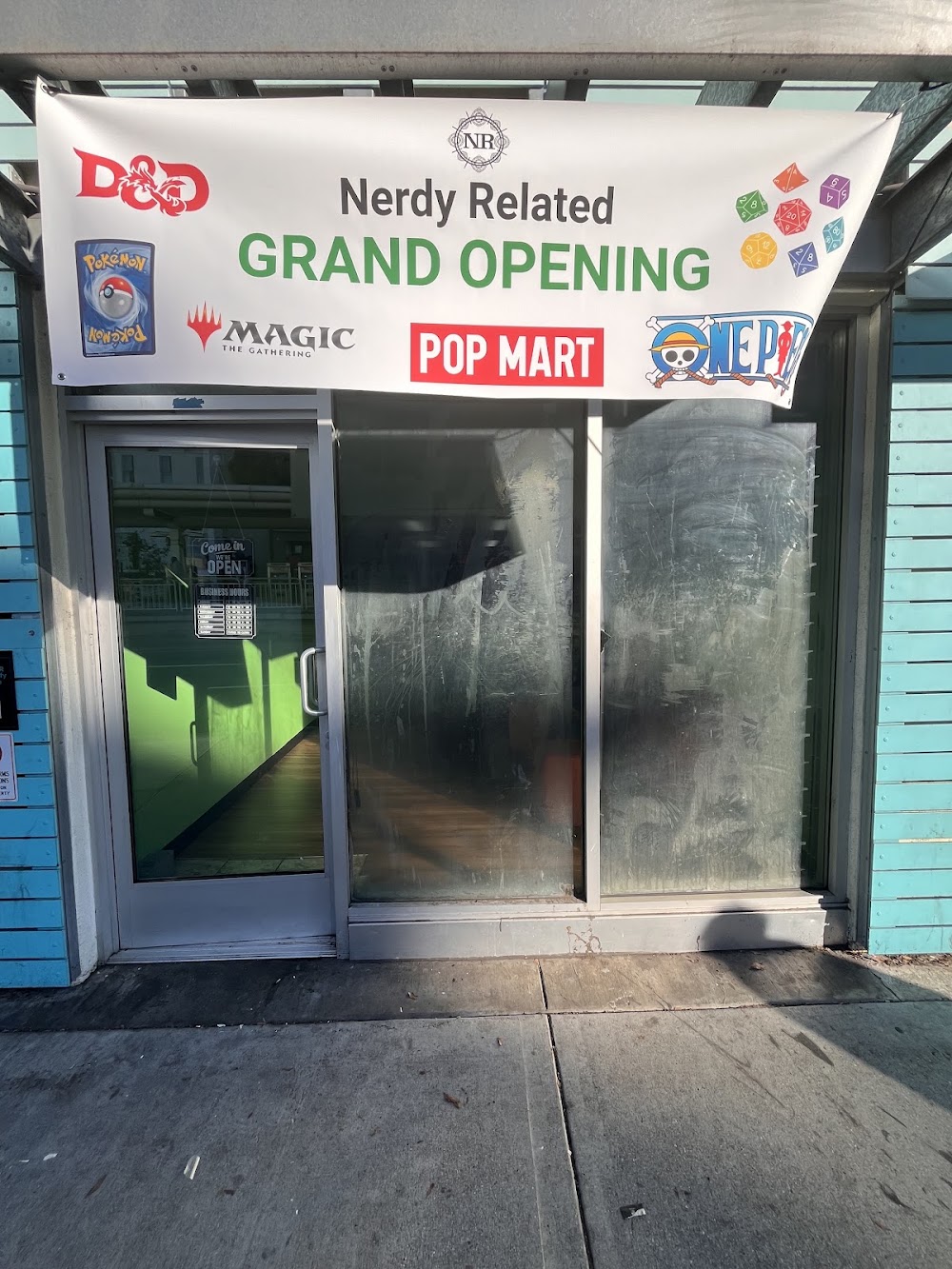 Nerdy Related, tienda de TCG en Long Beach