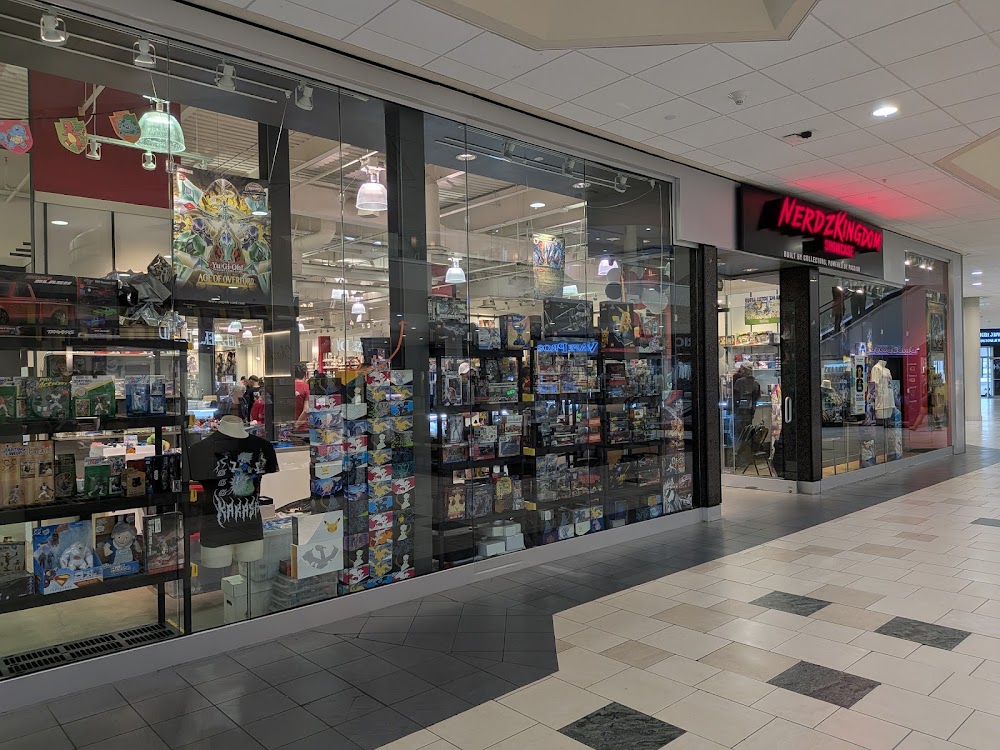 Nerdzkingdom Showcase LLC, tienda de TCG en Aurora