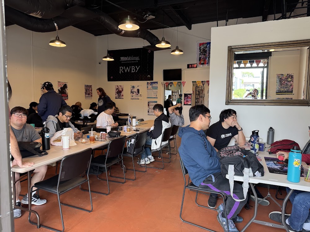 NVIMAX Collectibles, tienda de TCG en Garden Grove