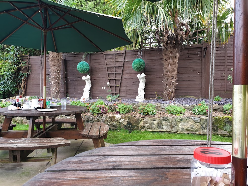 OLD WORLD TEAROOMS, tienda de TCG en Ventnor