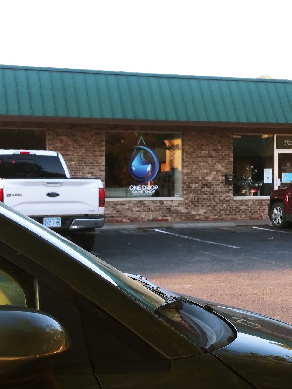 One Drop Game Shop, tienda de TCG en Wichita