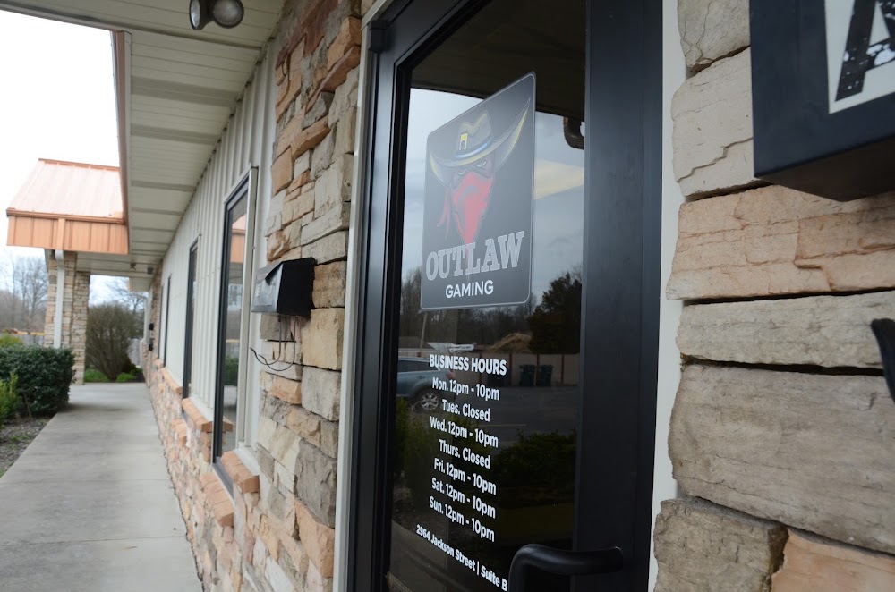 Outlaw Gaming, tienda de TCG en Paducah