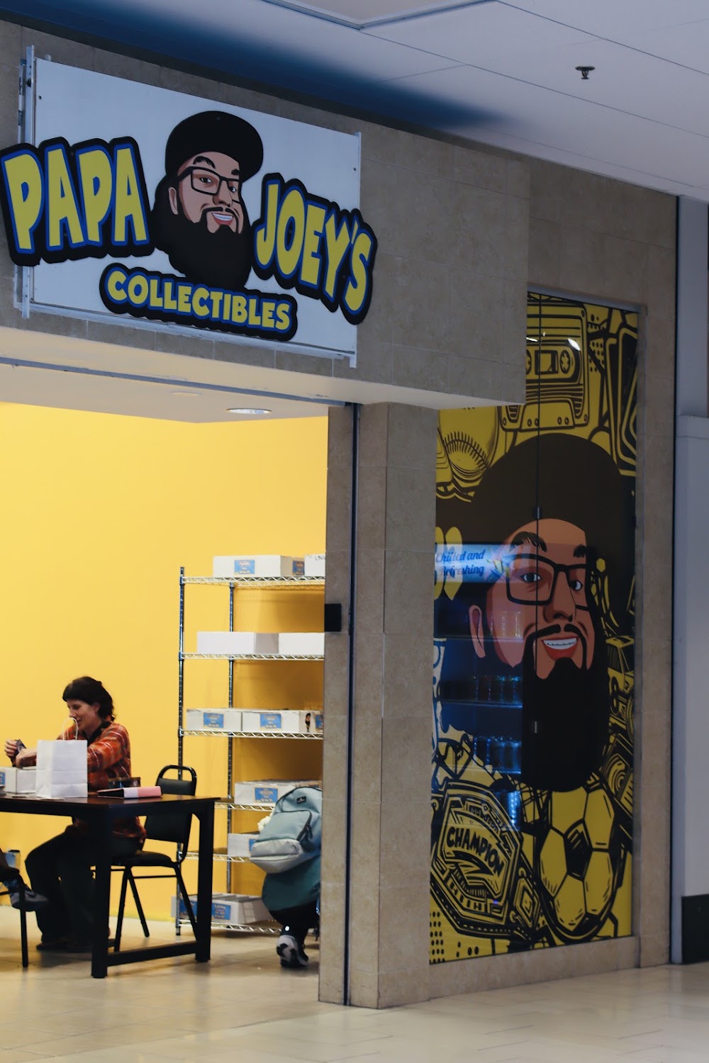 Papa Joey's Collectible, tienda de TCG en Carlsbad