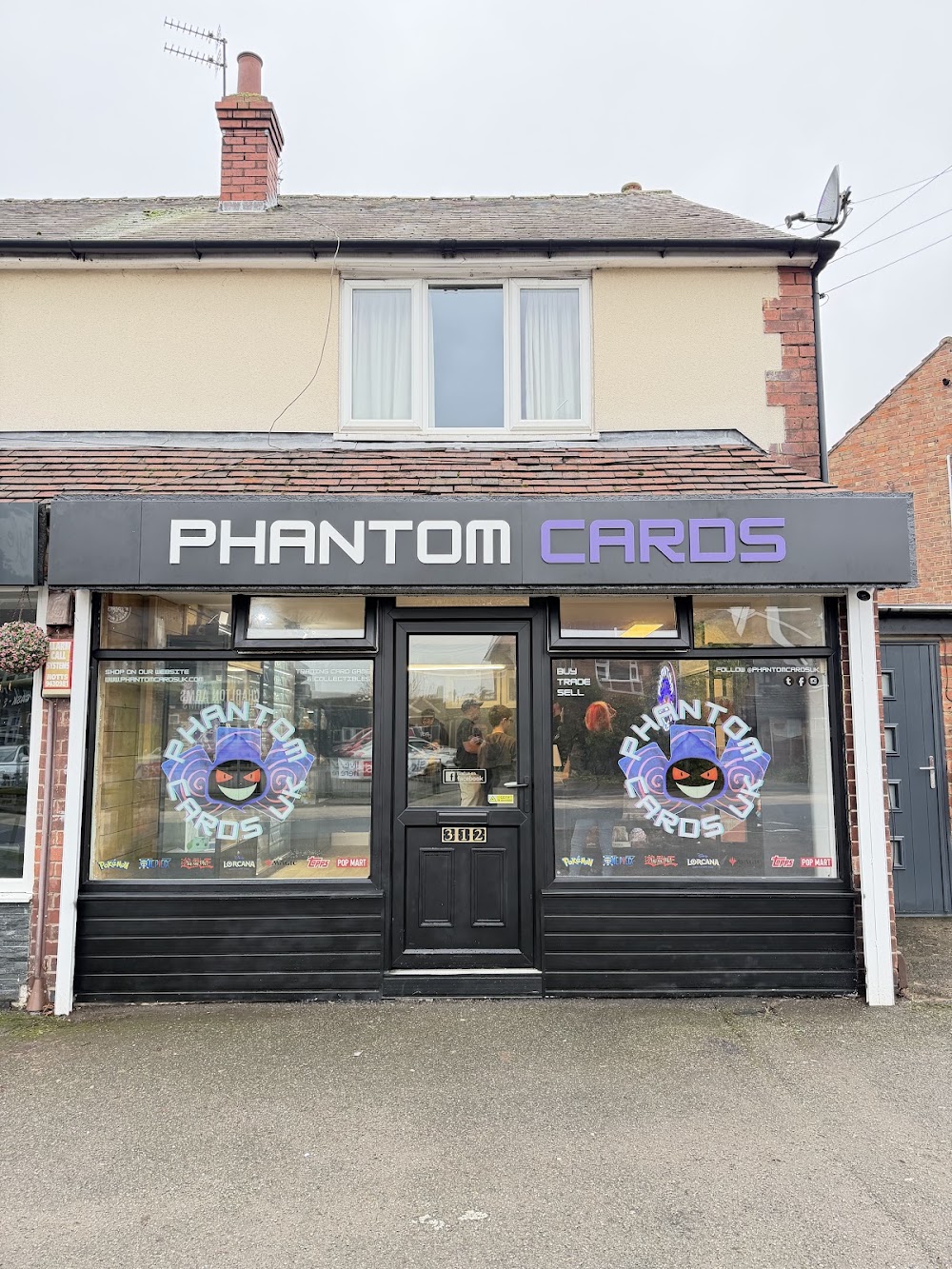 Phantom Cards UK, tienda de TCG en Nottingham