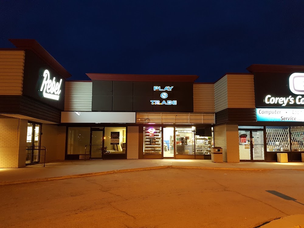 Play N Trade Video Games, tienda de TCG en Winnipeg