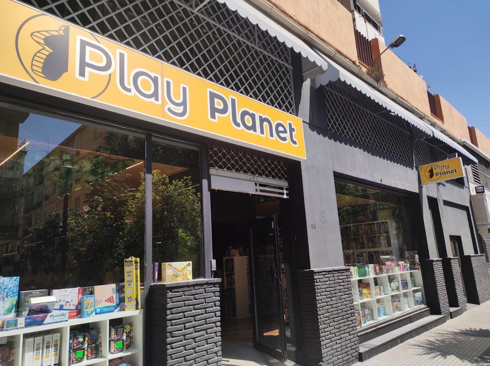 Play Planet Coffee and Shop, tienda de TCG en Málaga