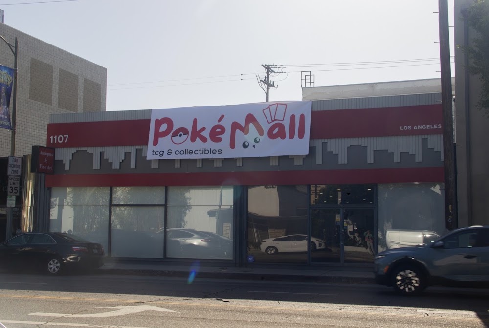 PokeMall TCG, tienda de TCG en Los Angeles