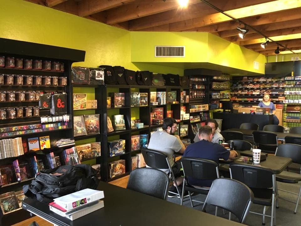 Polyhedron Gamestore, tienda de TCG en Tucson