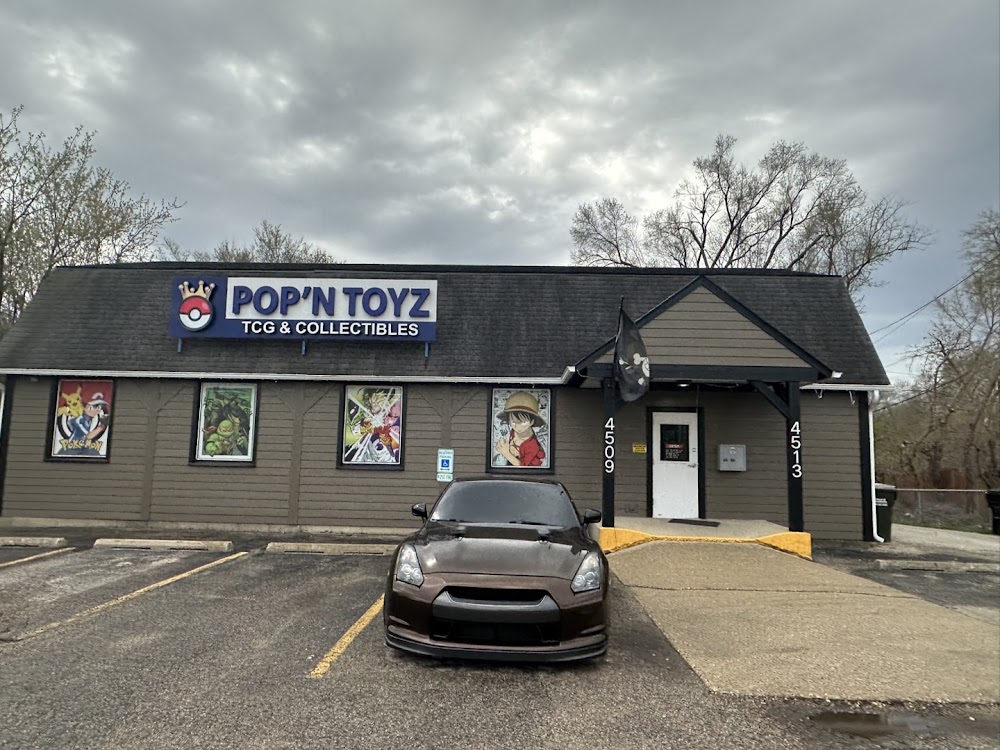 POP’N TOYZ, tienda de TCG en McHenry