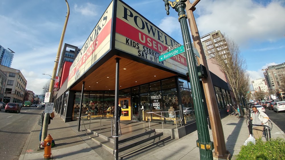 Powell's Books, tienda de TCG en Portland