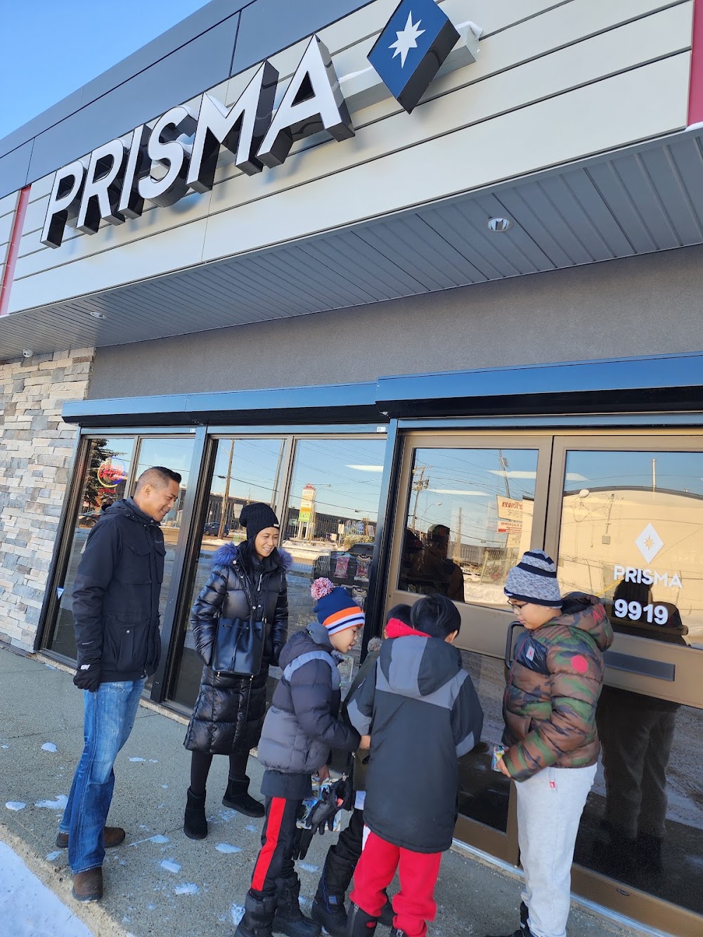 Prisma Games, tienda de TCG en Edmonton