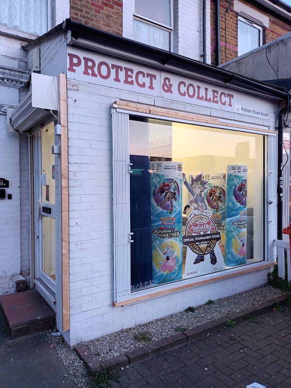 PROTECT AND COLLECT, tienda de TCG en Gravesend