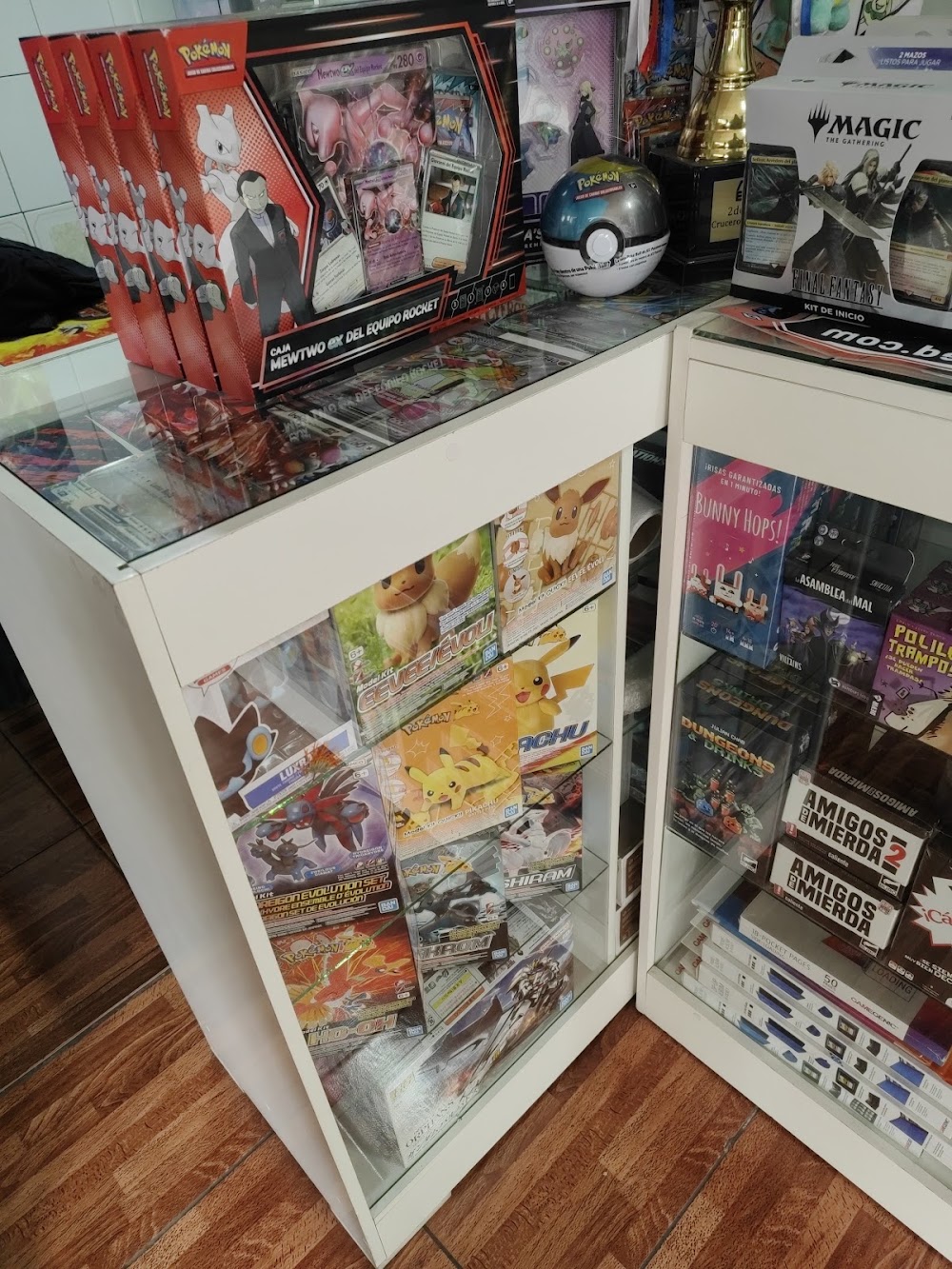Puente Elantris, tienda de TCG en Santiago