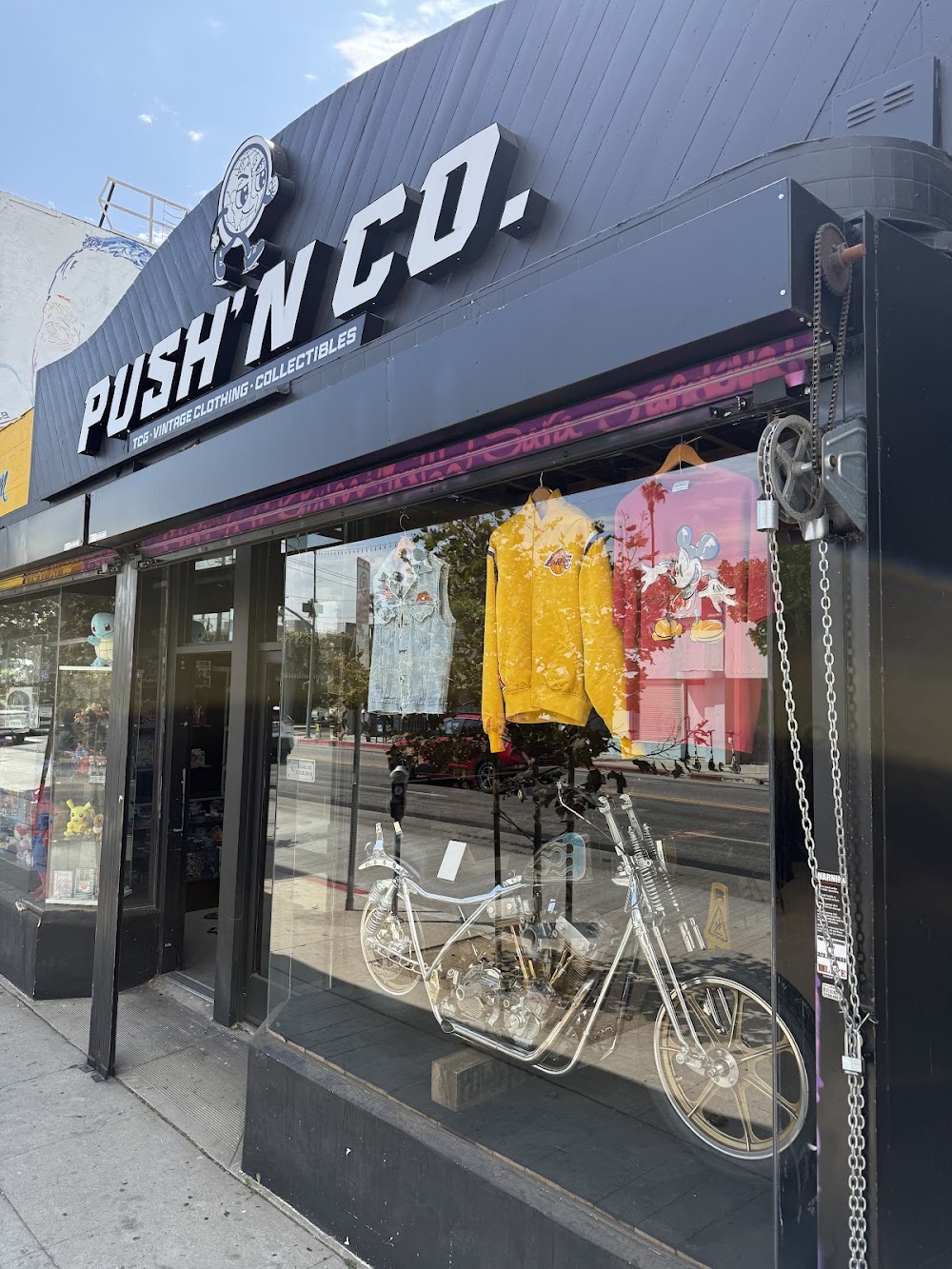 PUSH'N CO., tienda de TCG en Los Angeles