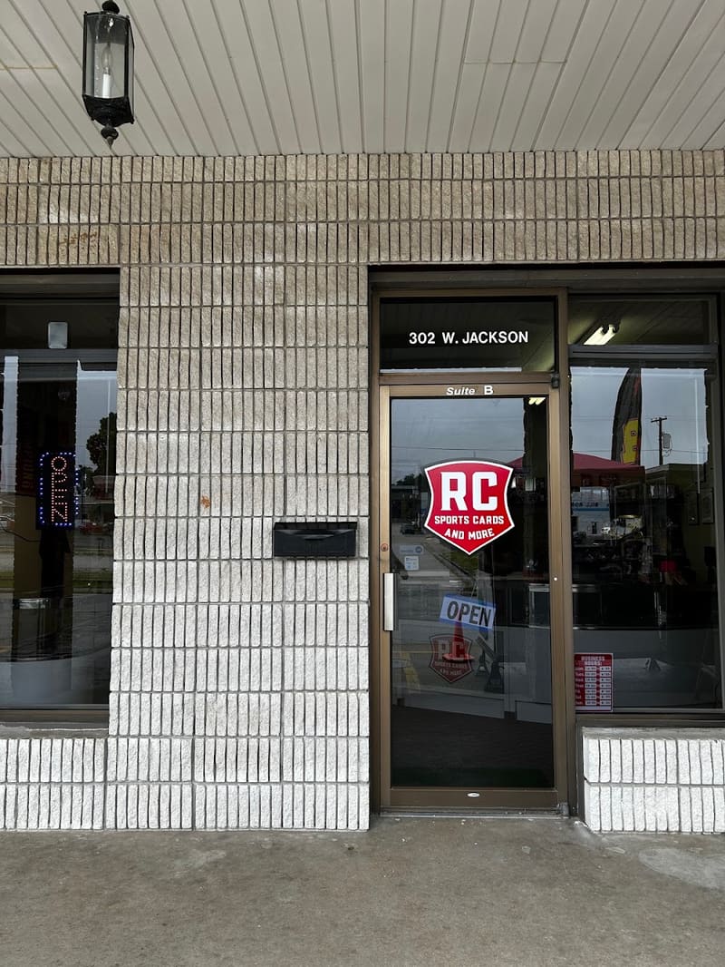 RC SPORTS CARDS AND MORE, a TCG store in Bolivar