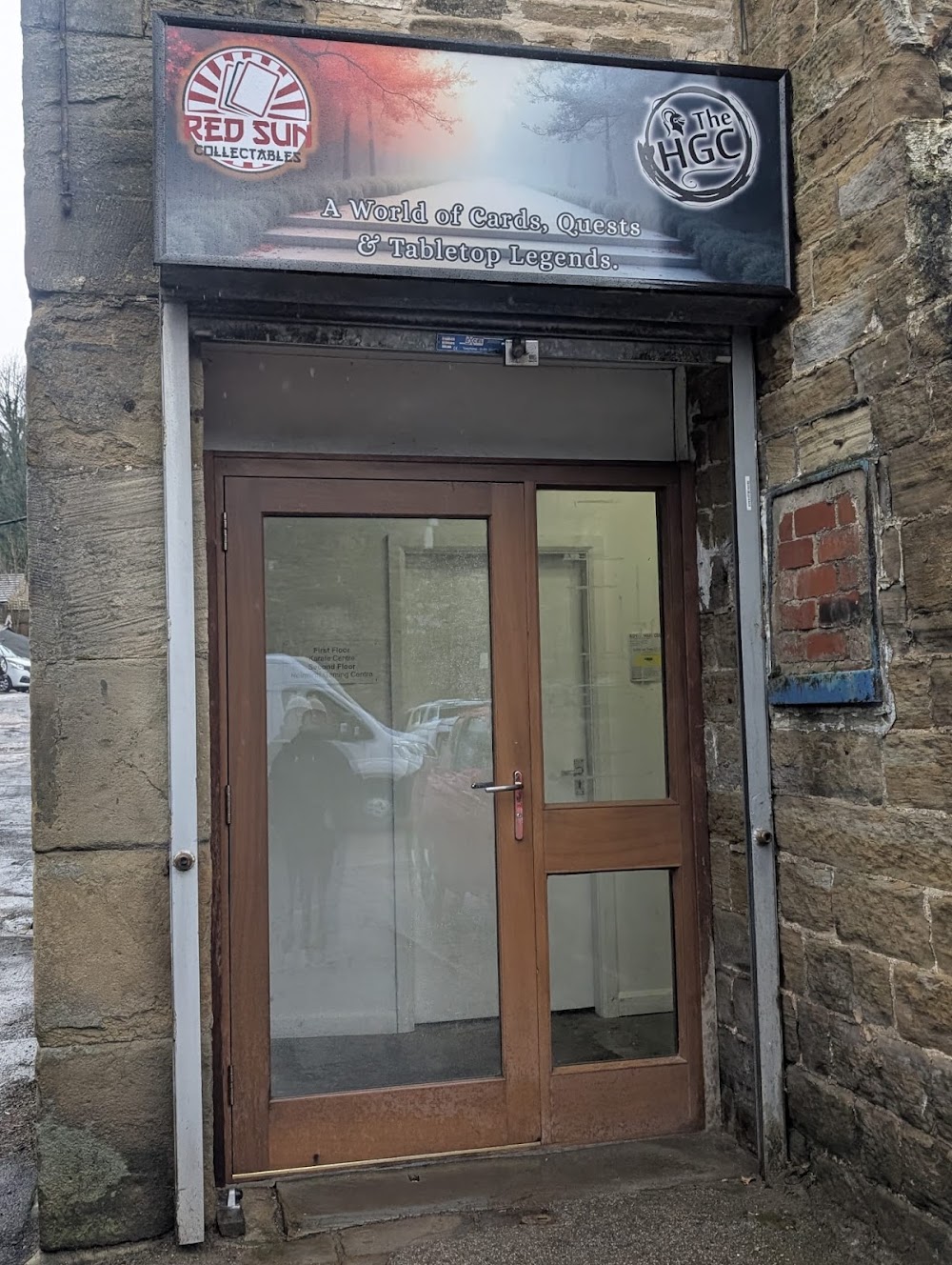 Red Sun Collectables, tienda de TCG en Holmfirth