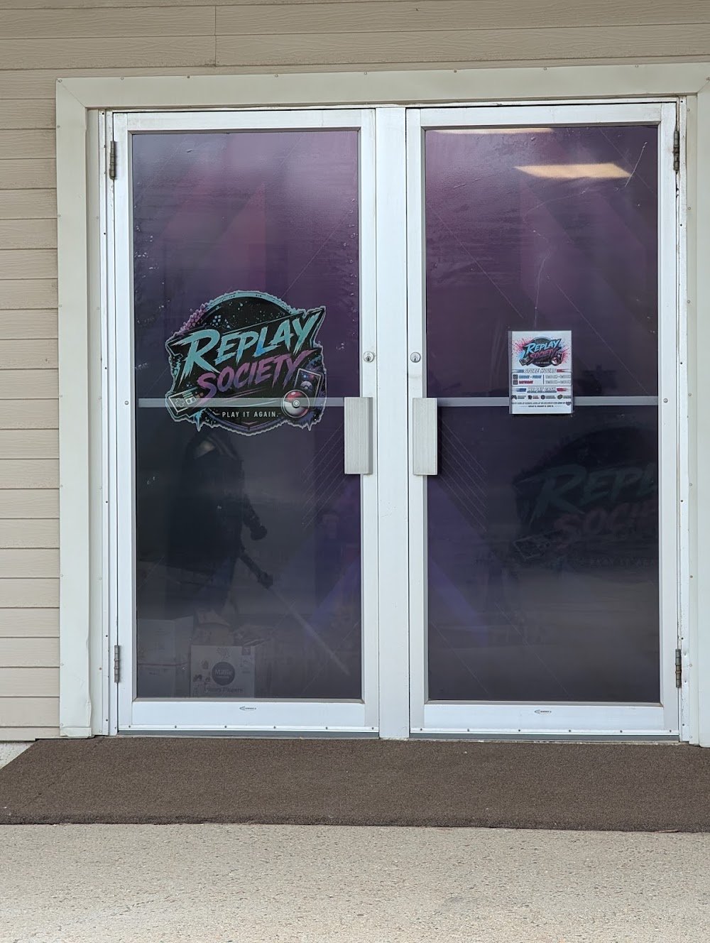 Replay Society LLC, tienda de TCG en Carroll
