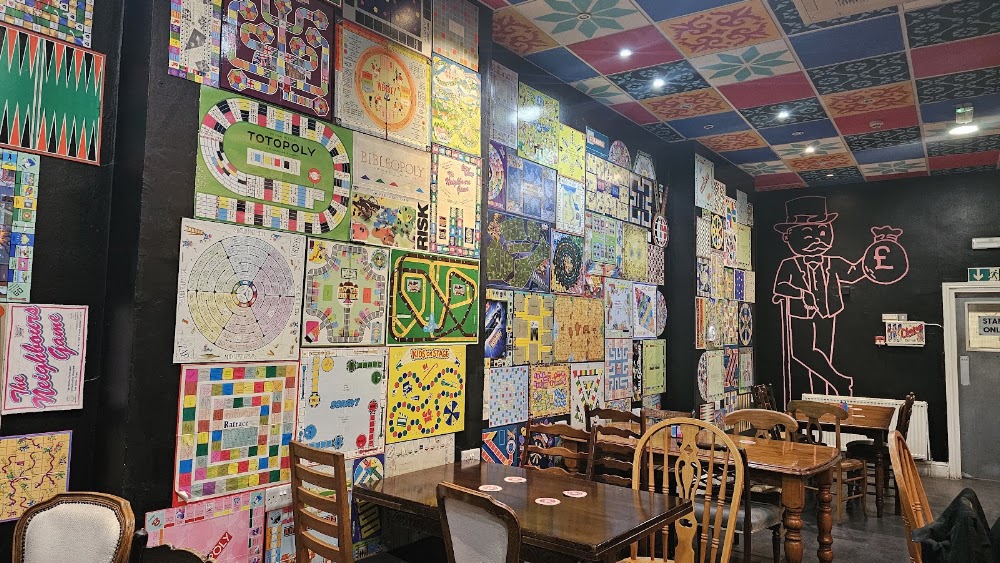 ReRoll Board Game Cafe, tienda de TCG en Leicester