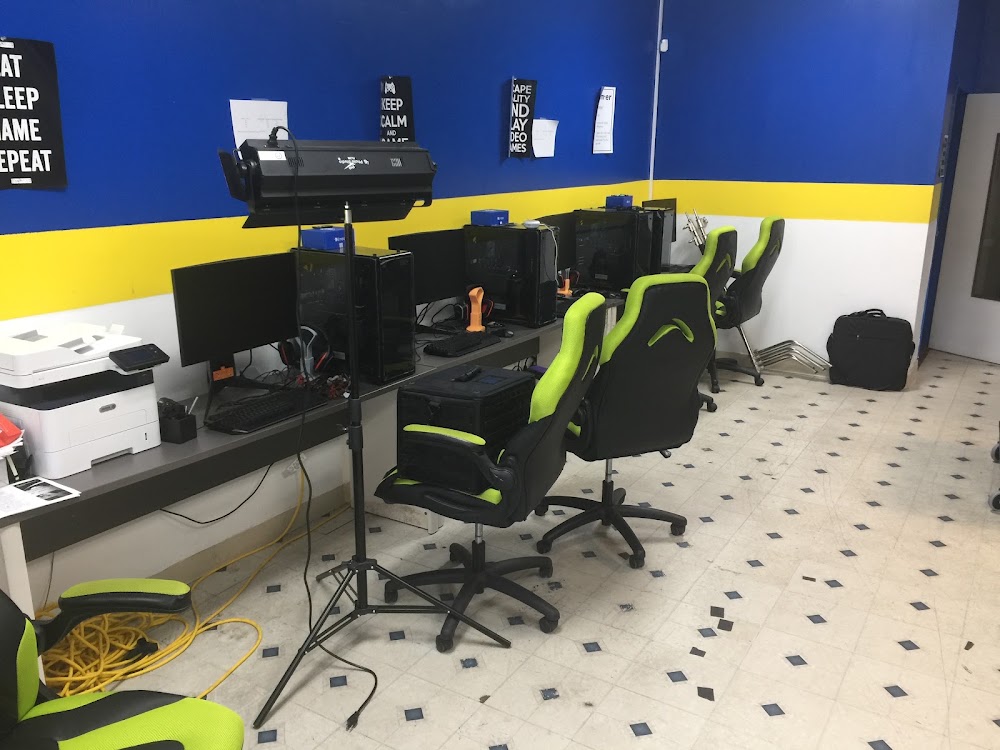 Respawn Games and Hobbies, tienda de TCG en Clinton